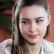 Jessica et partie a paris avec?